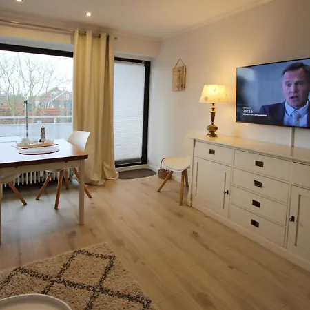 Gro_e Stra_e 19_ Whg_ 5 Apartment *